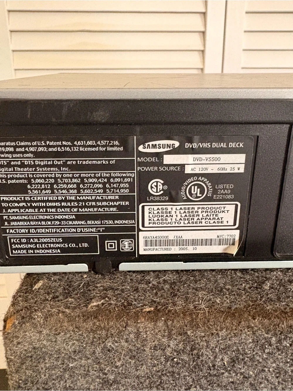Samsung DVD-V5500 DVD VCR Combo Player with Front RCA Inputs